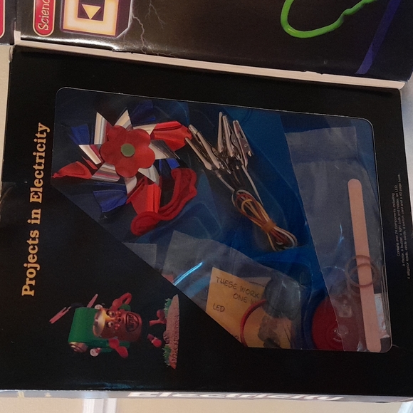 Science Wiz Electricity & Inventions Kits with Book NEW - Picture 3 of 8